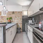Holiday home 6 Bedroom Lovely In Ceranje Gornje