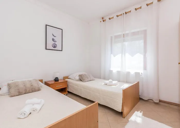 6 Bedroom Lovely In Ceranje Gornje Miranje